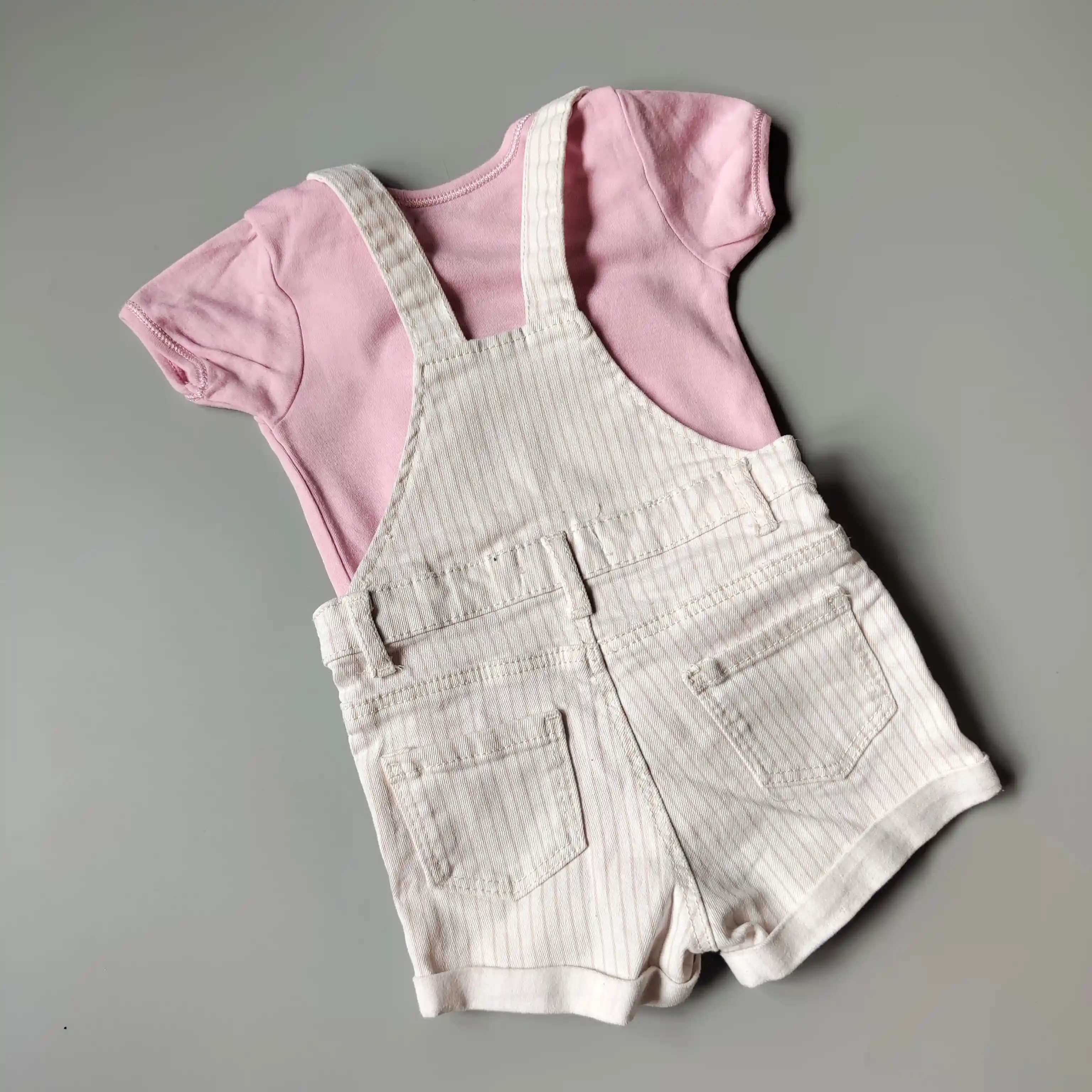 Set laclových šortek a body Primark vel. 74