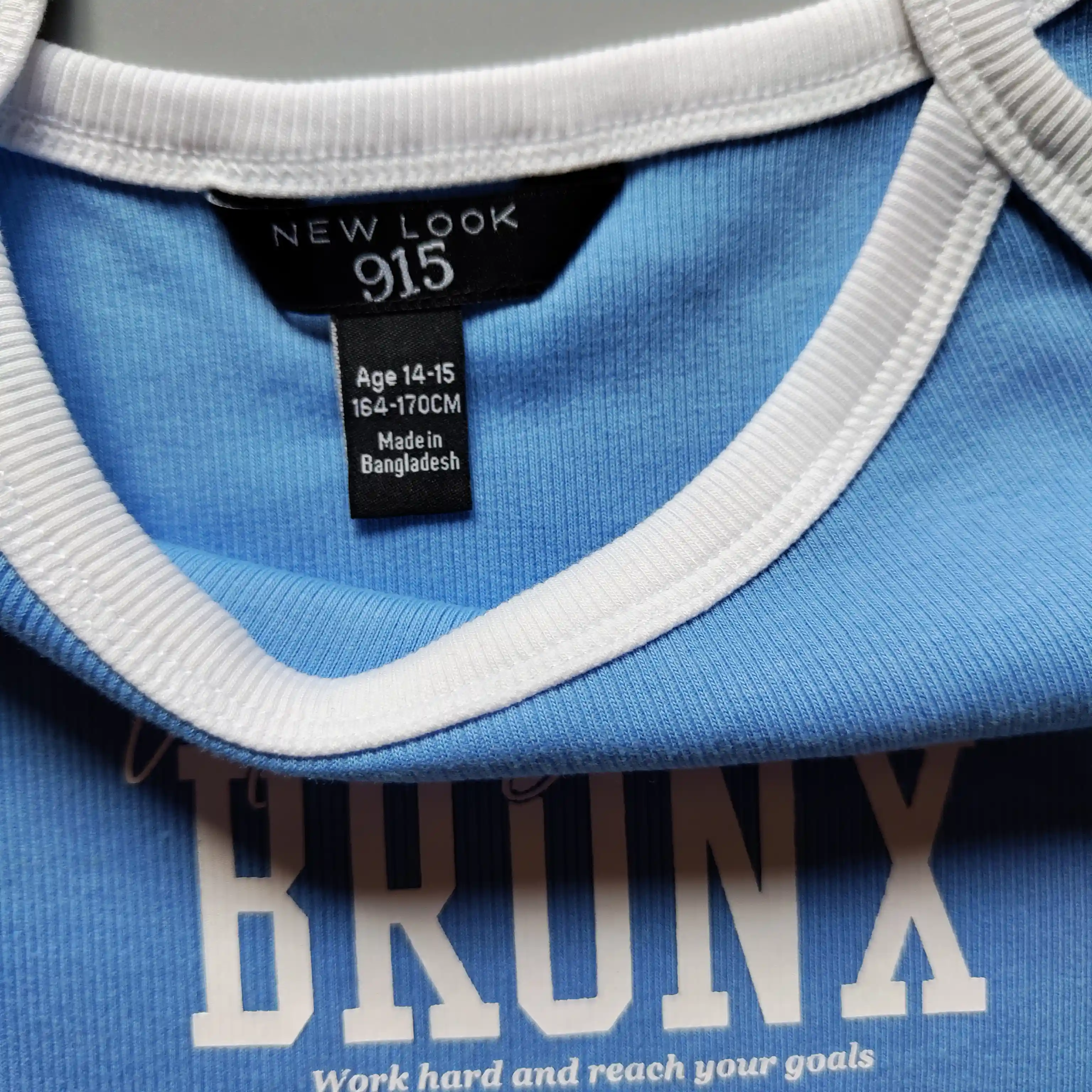 Žebrovaný crop top New Look vel. 164 - 170
