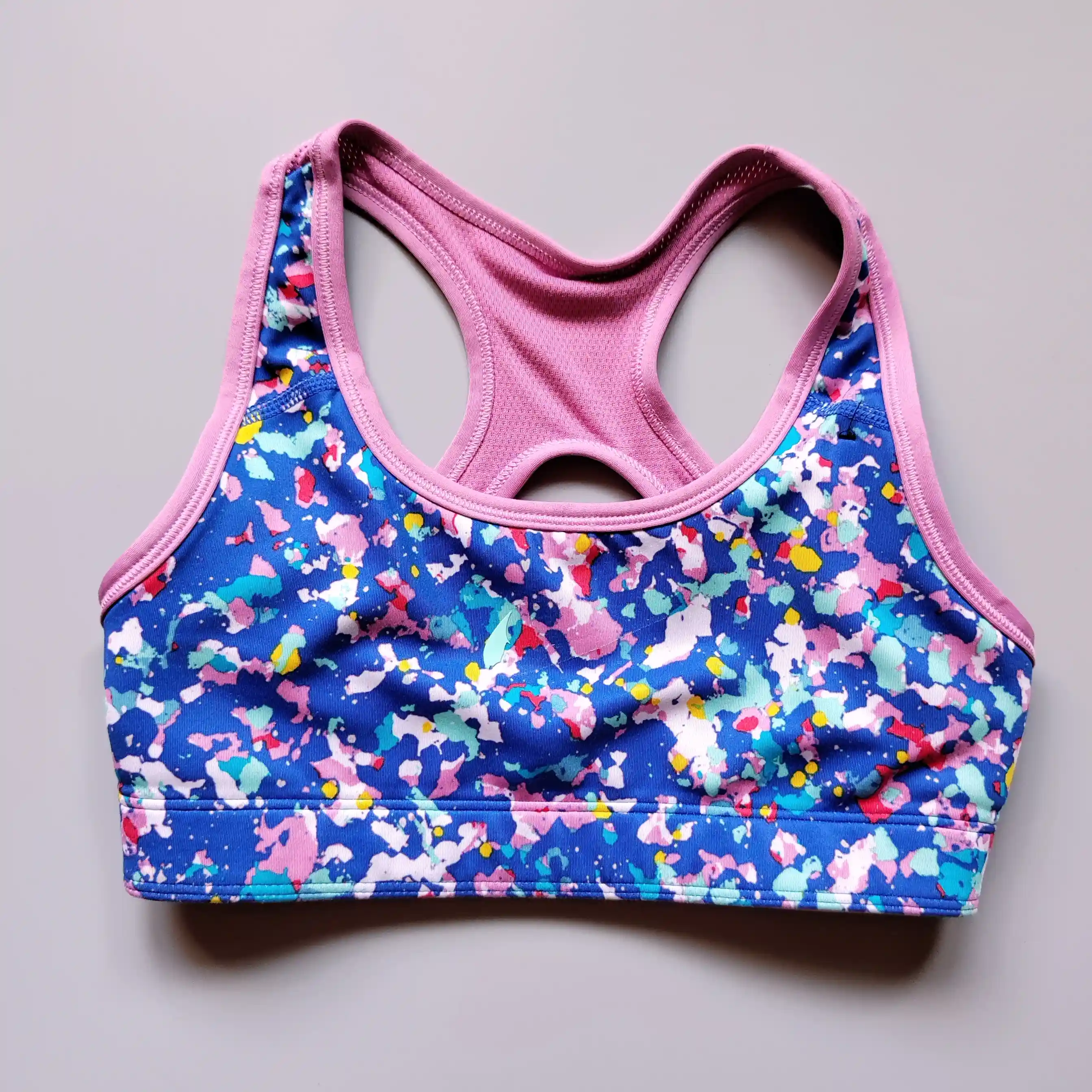 Sportovní top Nike vel. 128 odhad