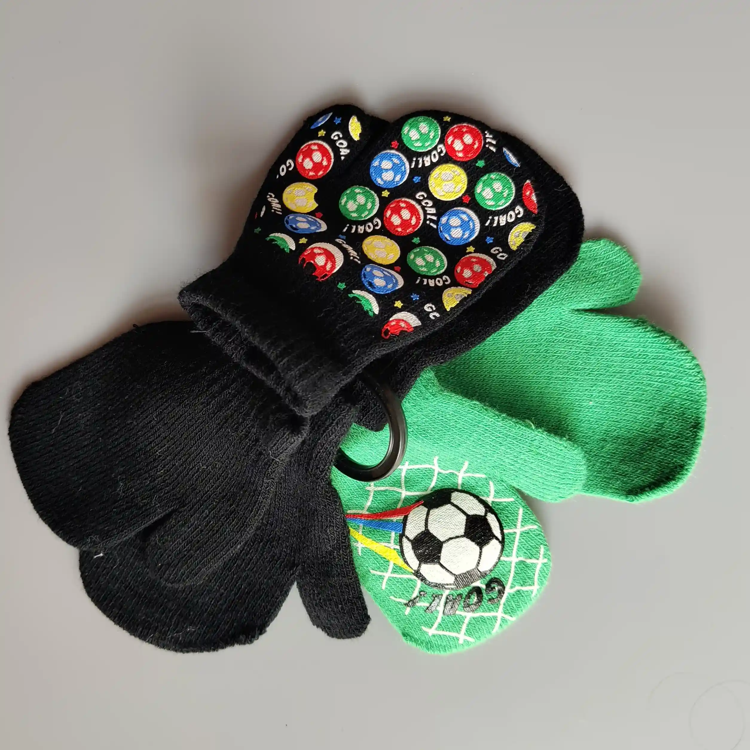 Set tří rukaviček vel. One size (cca 1 - 3 roky)