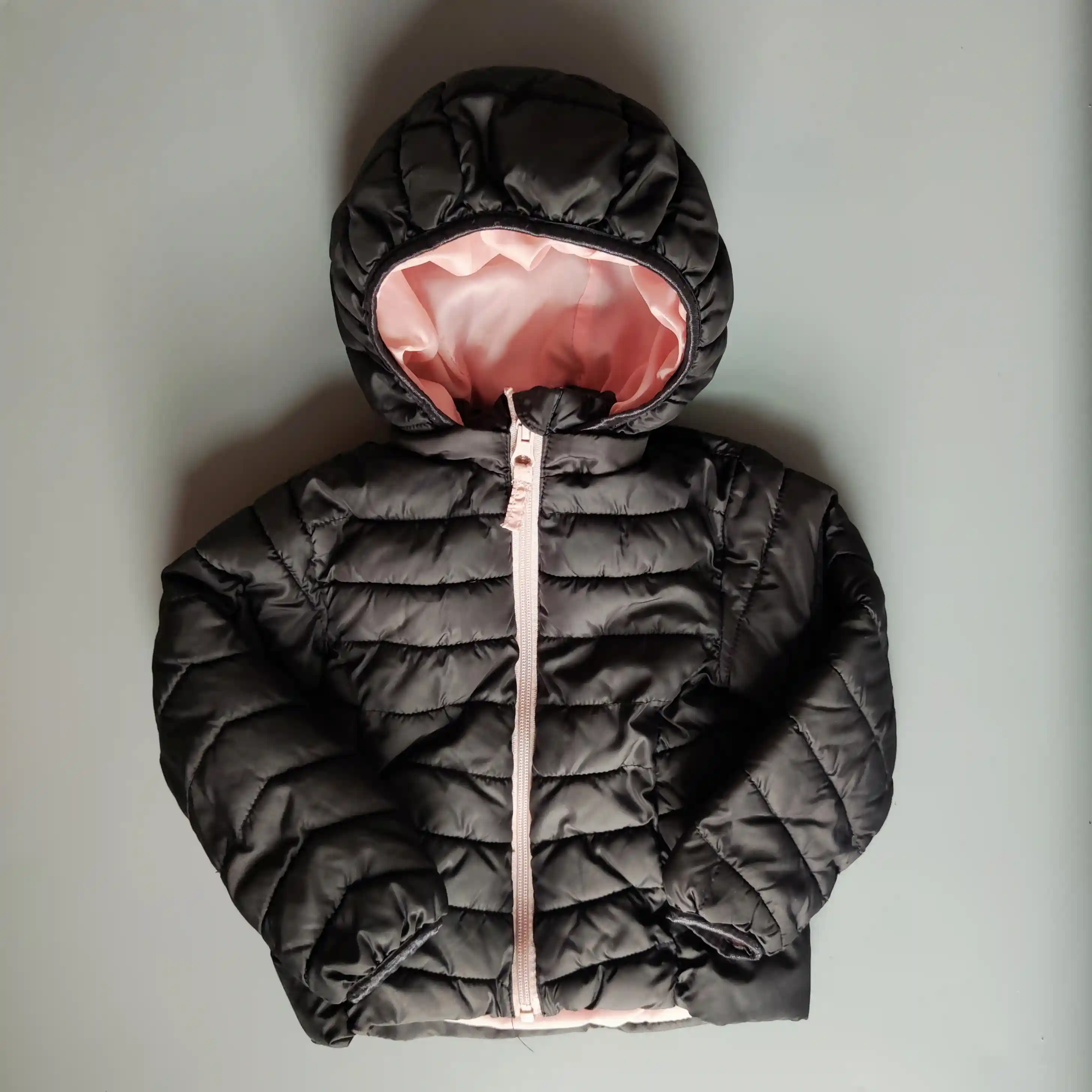 Zimní bunda H&M vel. 92 černá prošívaná