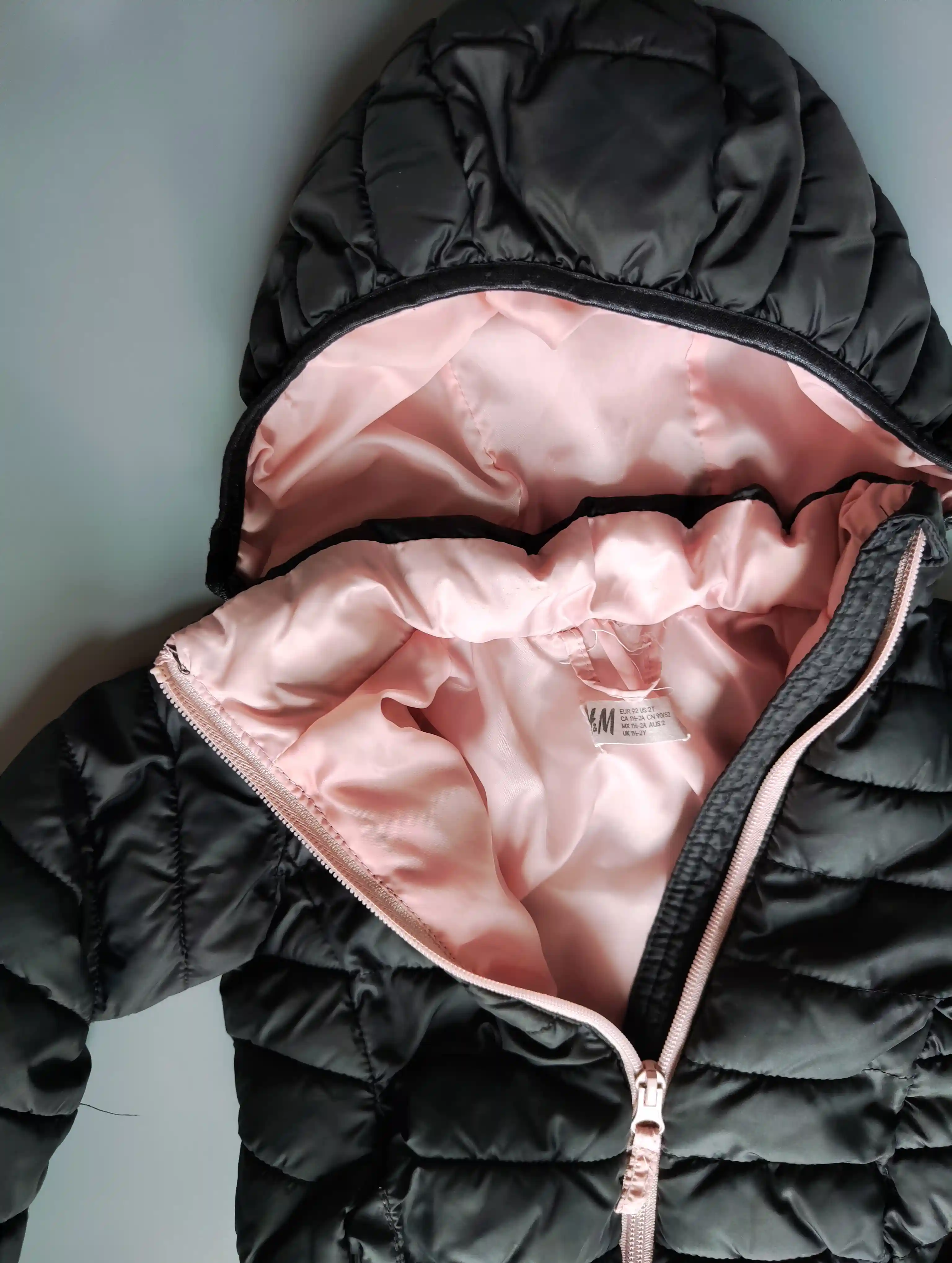 Zimní bunda H&M vel. 92 černá prošívaná