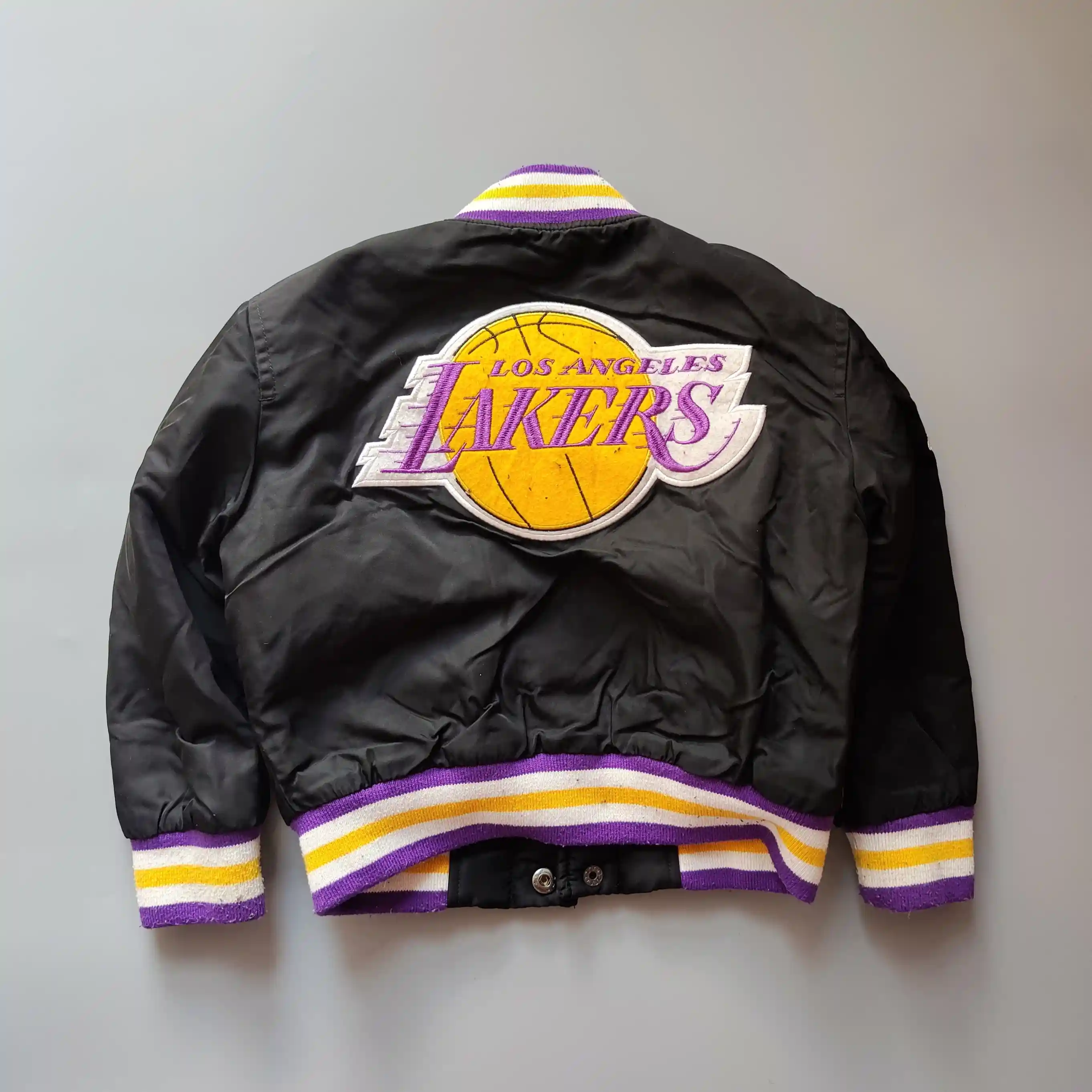 Basketbalová bunda Lakers vel. 98