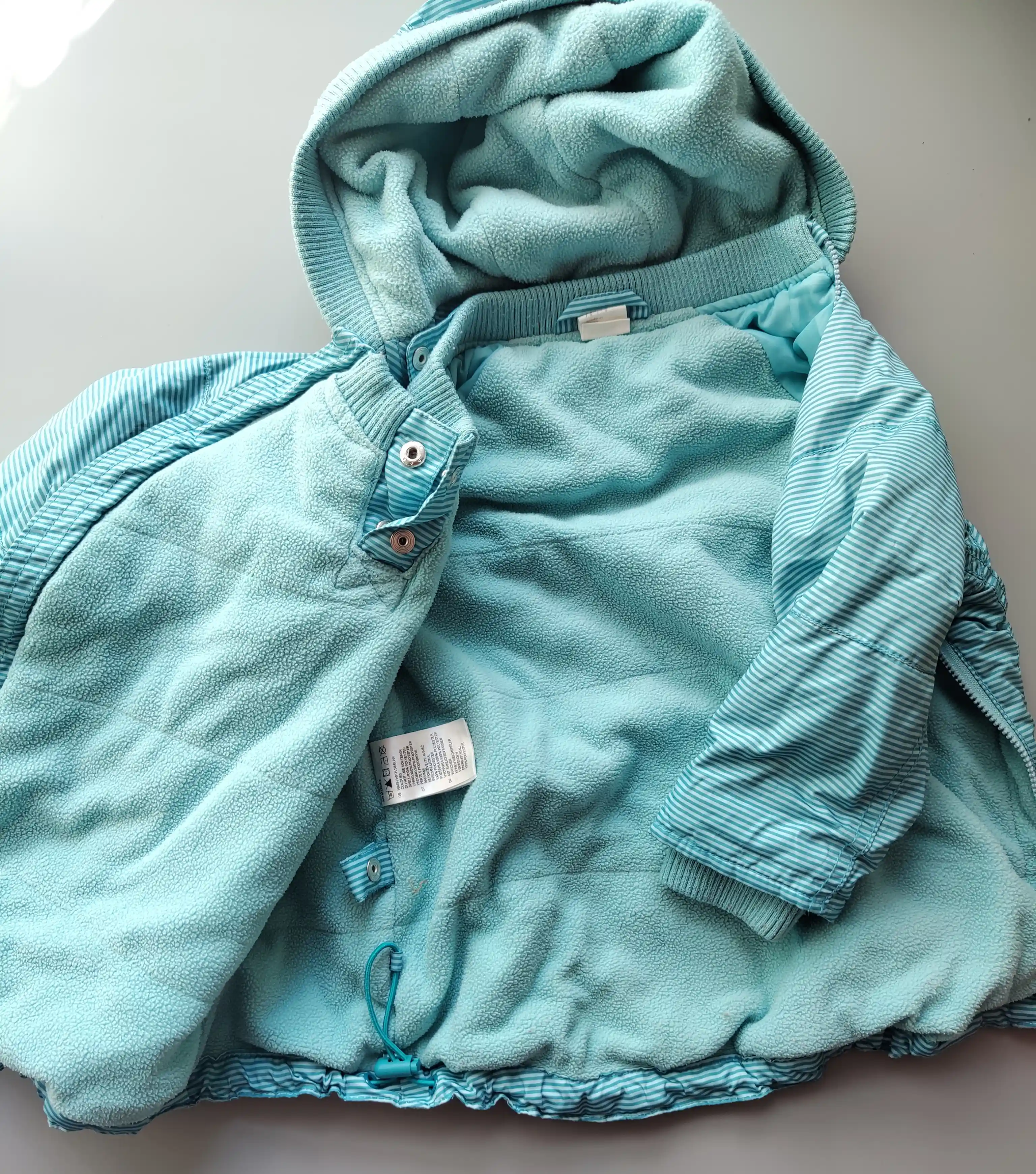 Bunda H&M vel. 92 tyrkysová proužkovaná