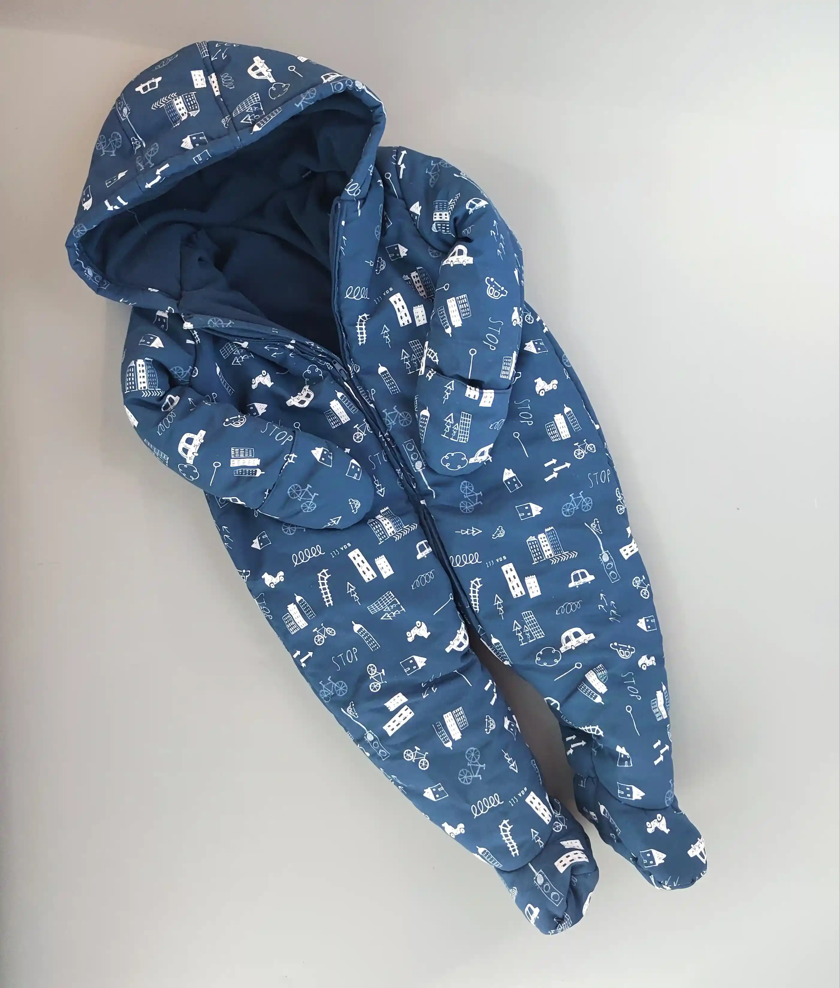 Kombinéza mothercare vel. 80 modrá s autíčky