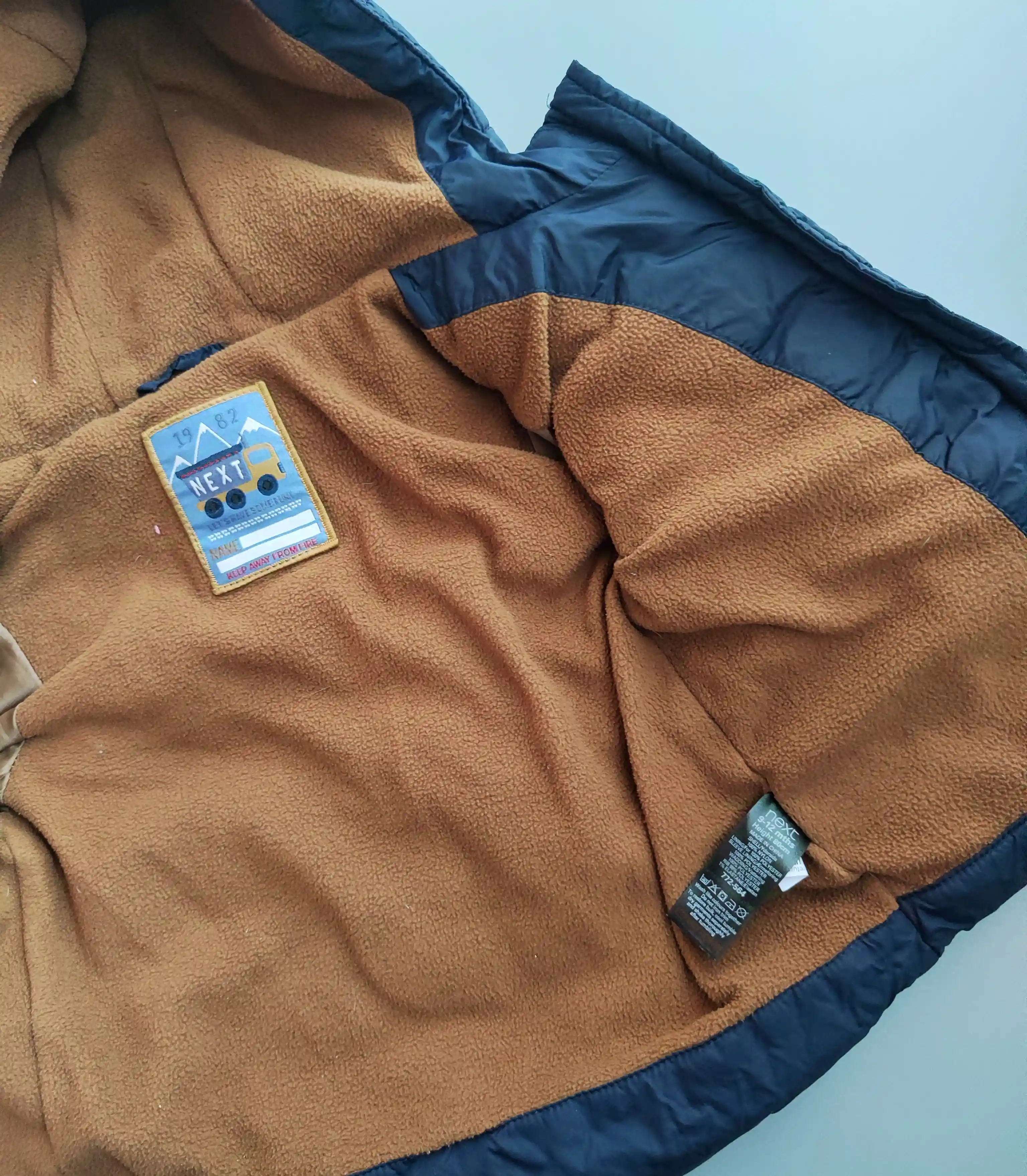 Zimní bunda Next vel. 80 navy s autíčkem 