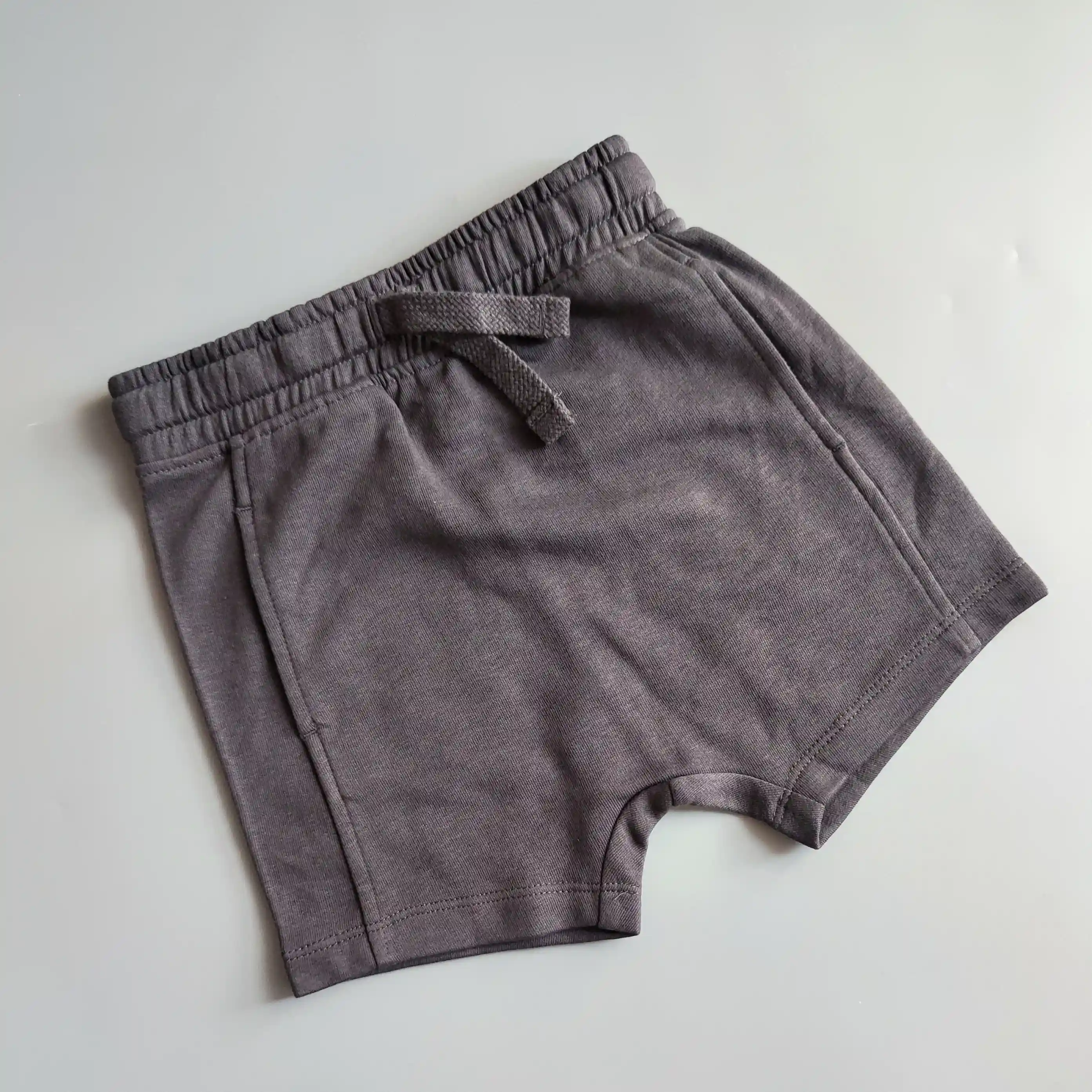 Teplákové baggy kraťasy George vel. 98 tmavě šedé