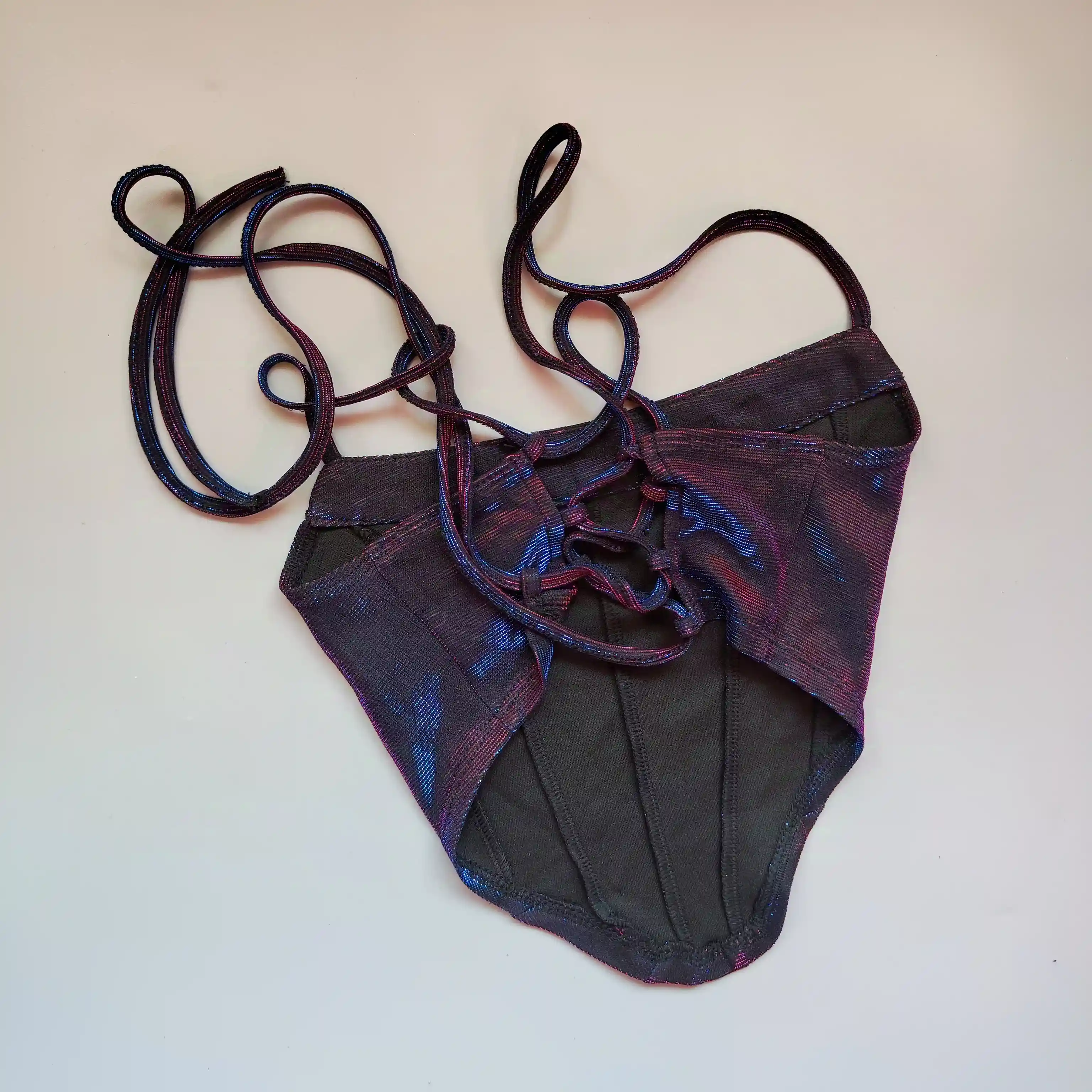 Holografický zavazovací top Shein vel. XS / EU 34