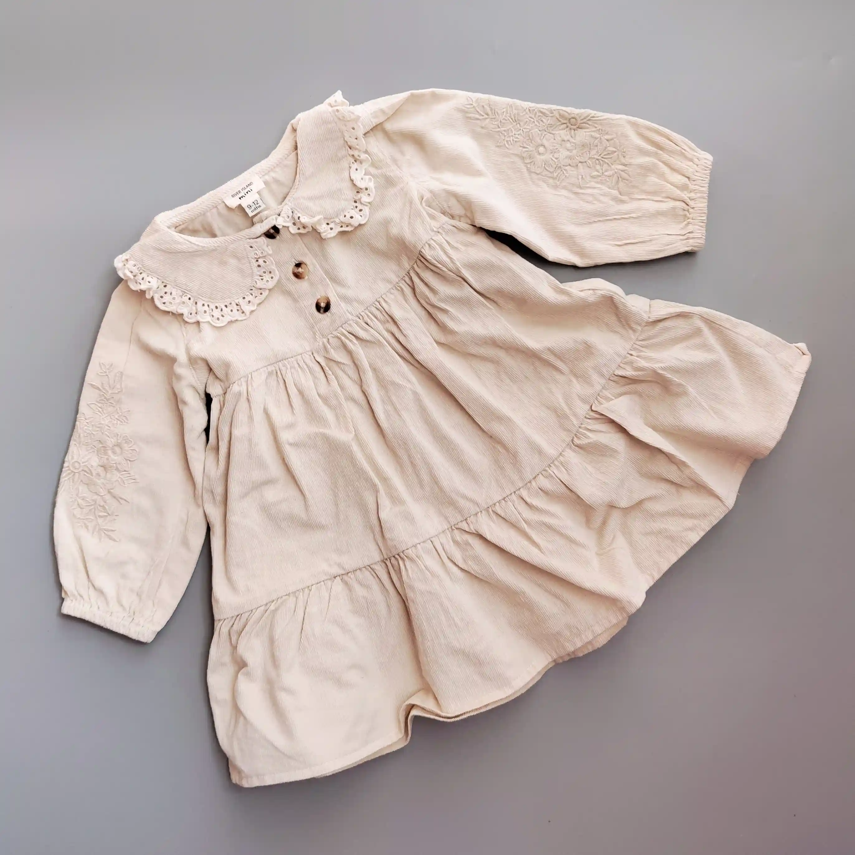 Šaty River Island vel. 80 Krémové manžestrové