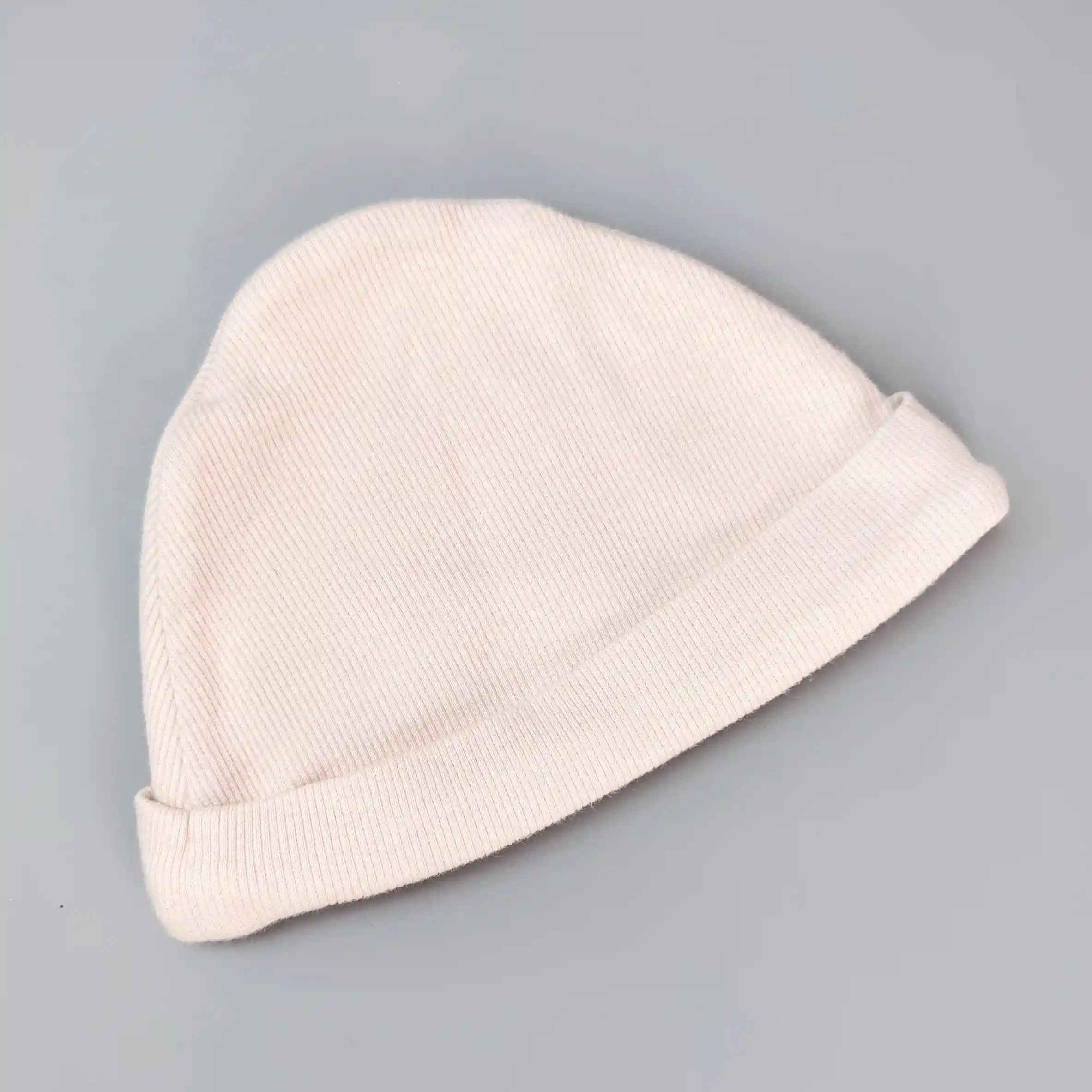 Žebrovaná čepička Matalan vel. 0 - 6 měs