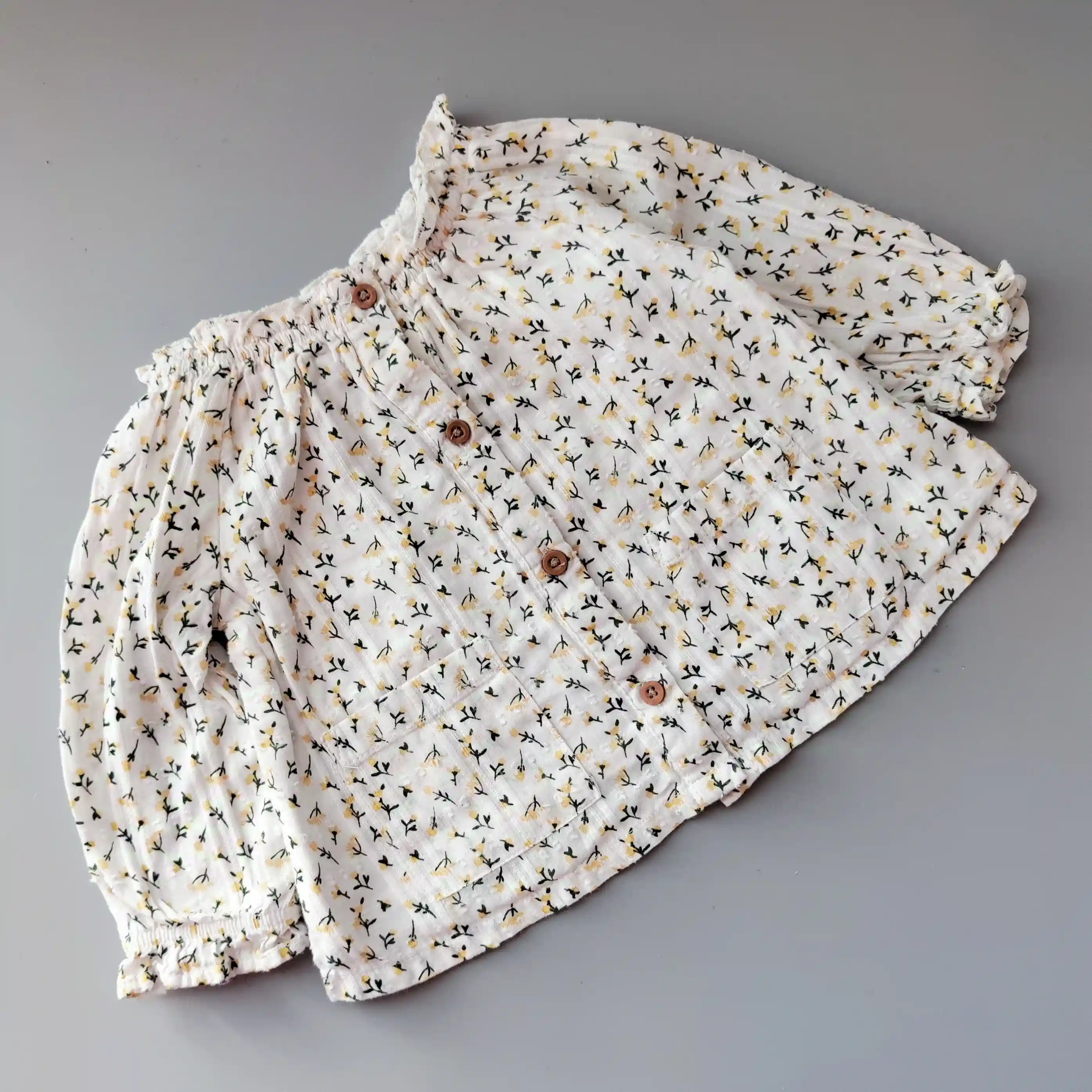 Halenka Primark vel. 68 bílá květovaná