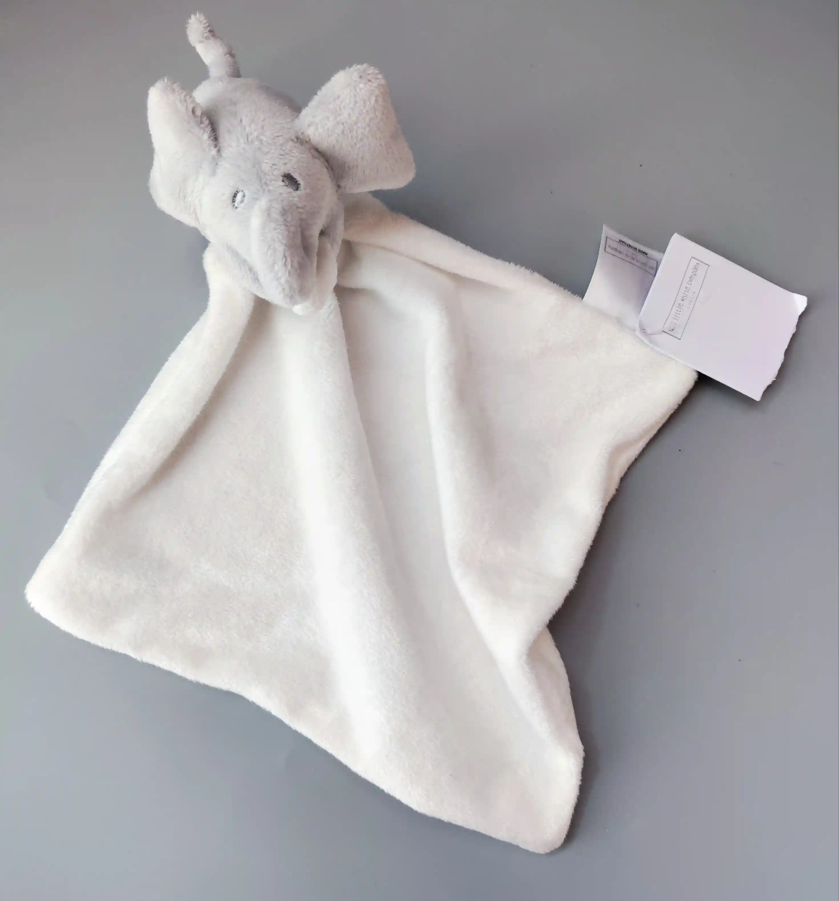 Usínáček se slonem the Little White Company