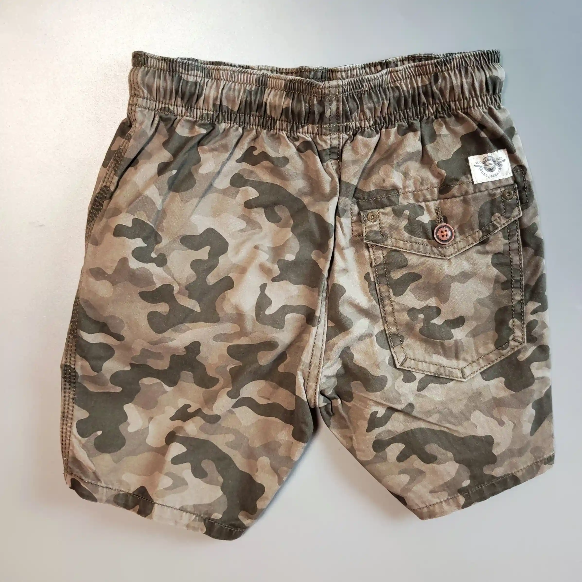 Kraťasy Next vel. 116 khaki maskáčové