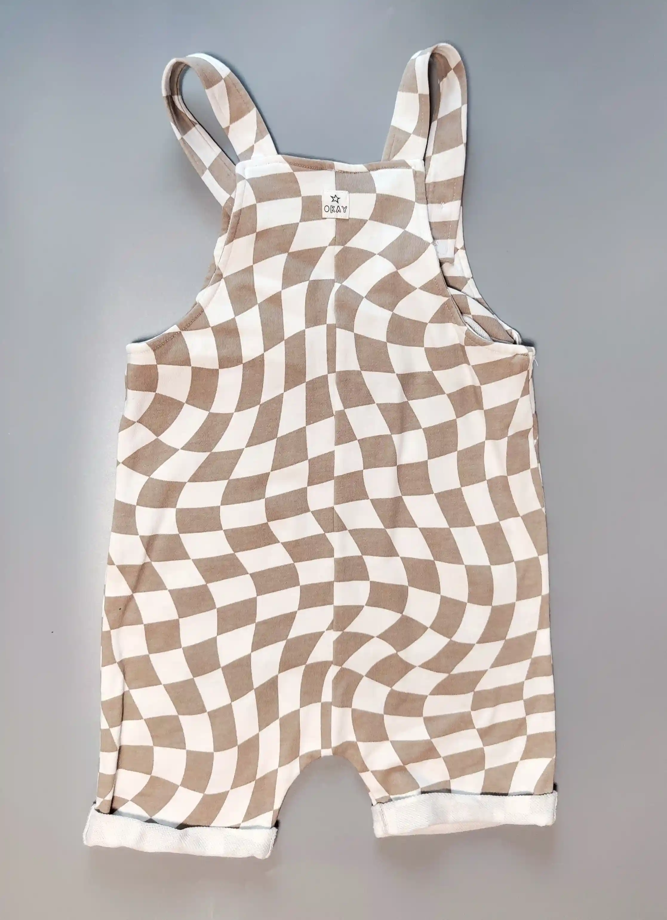 Bavlněné teplákové laclové kraťasy vel. 110 Next béžovobílé