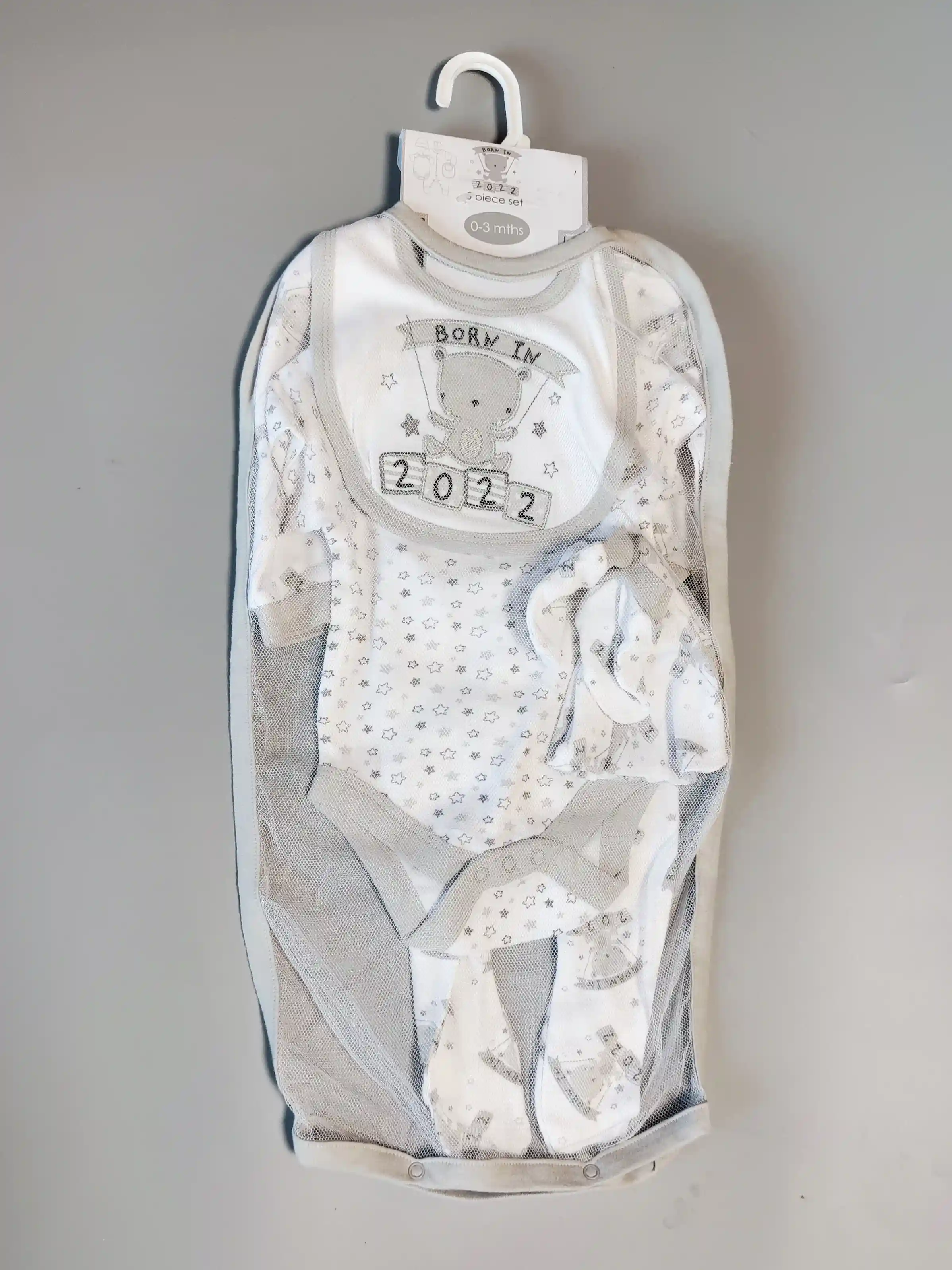 Kojenecký set vel. 62 Born in šedobílý
