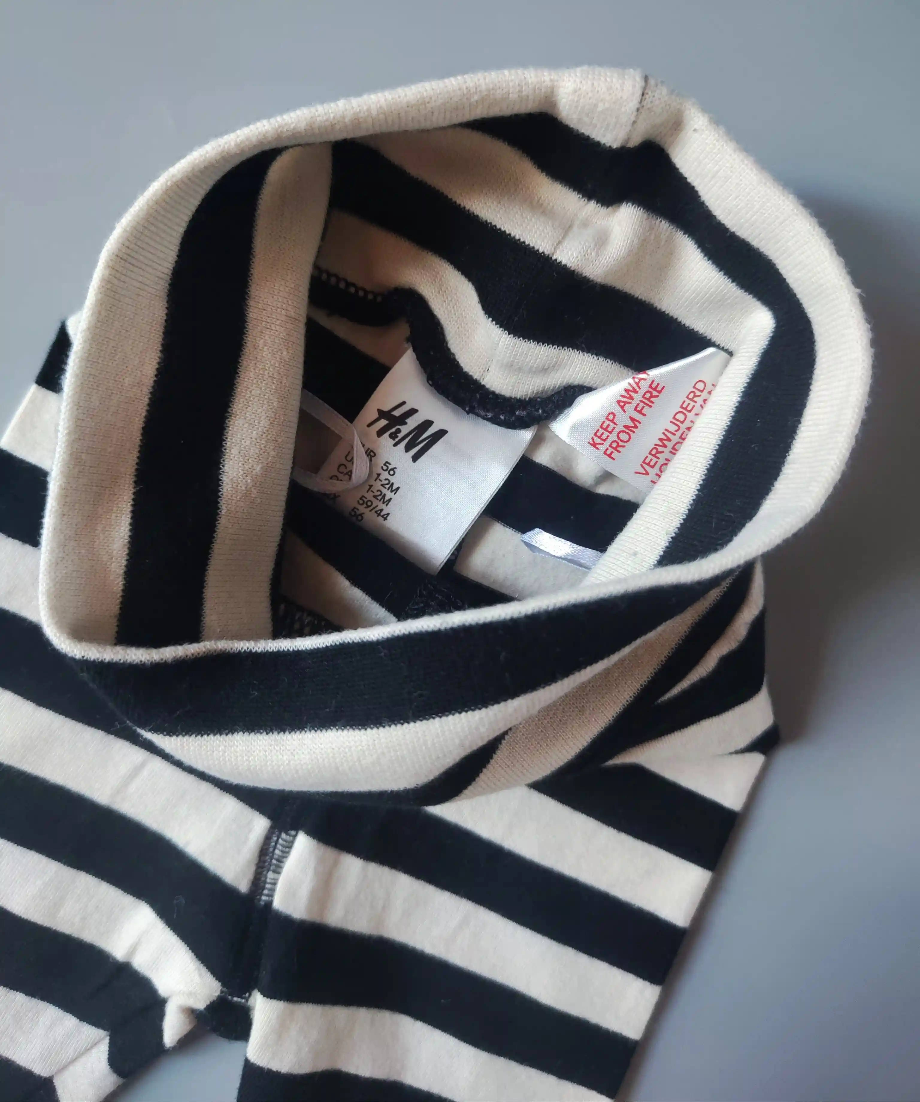 Legíny H&M vel. 56 pruhované