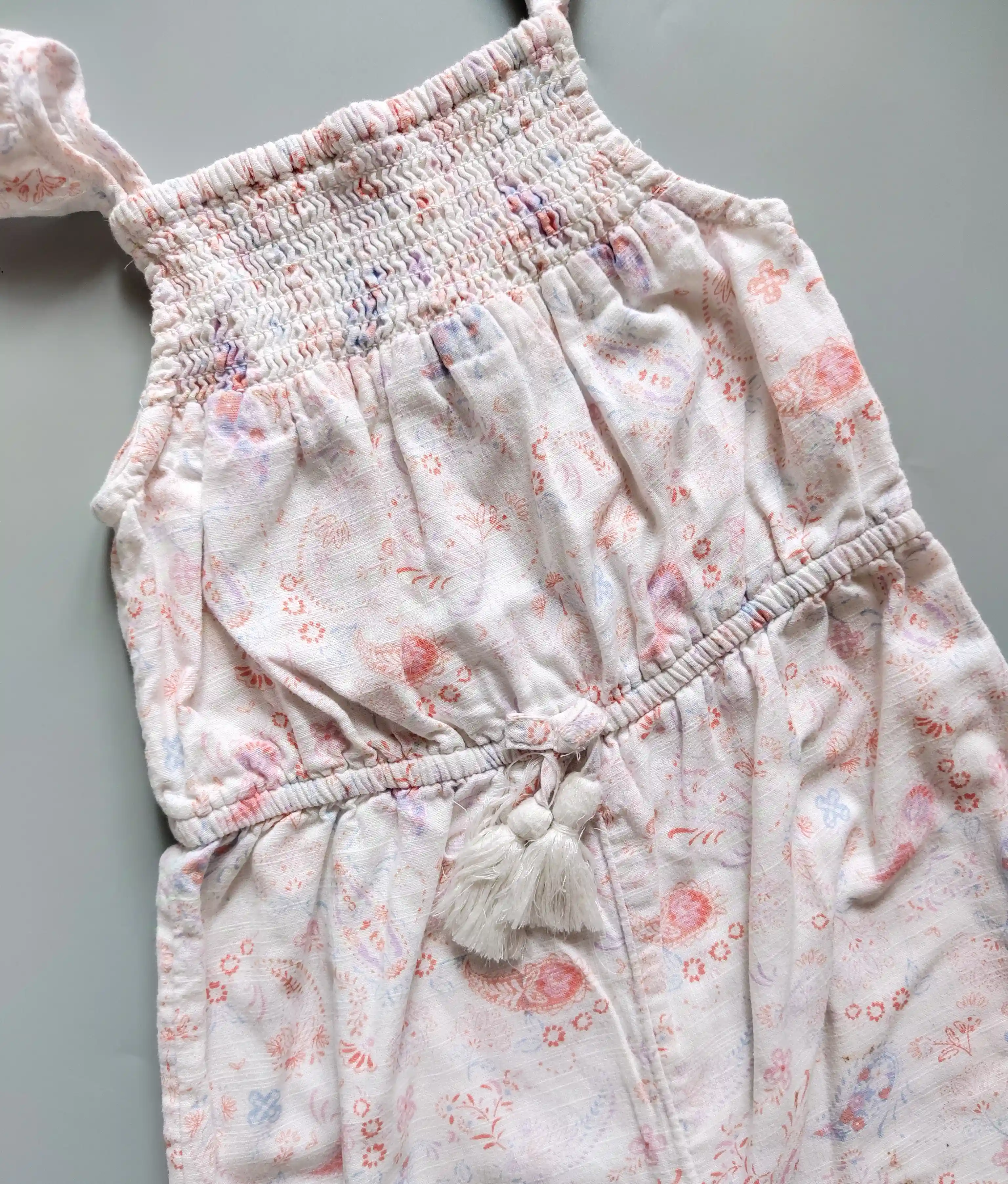 Letní kalhotový overal Tu vel. 116 bílý s rostlinkovým vzorem