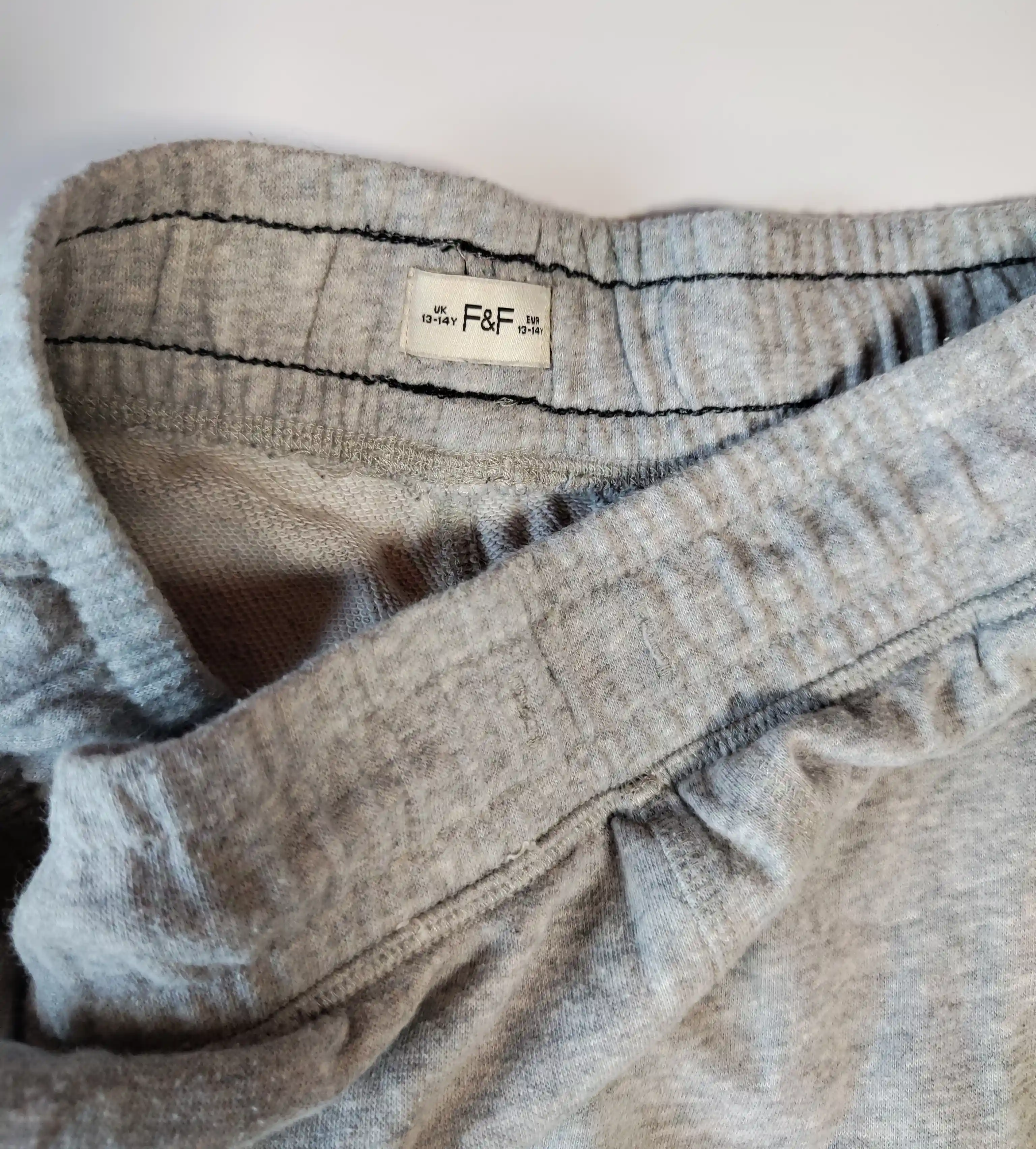 Teplákové kraťasy F&F vel. 164 šedé