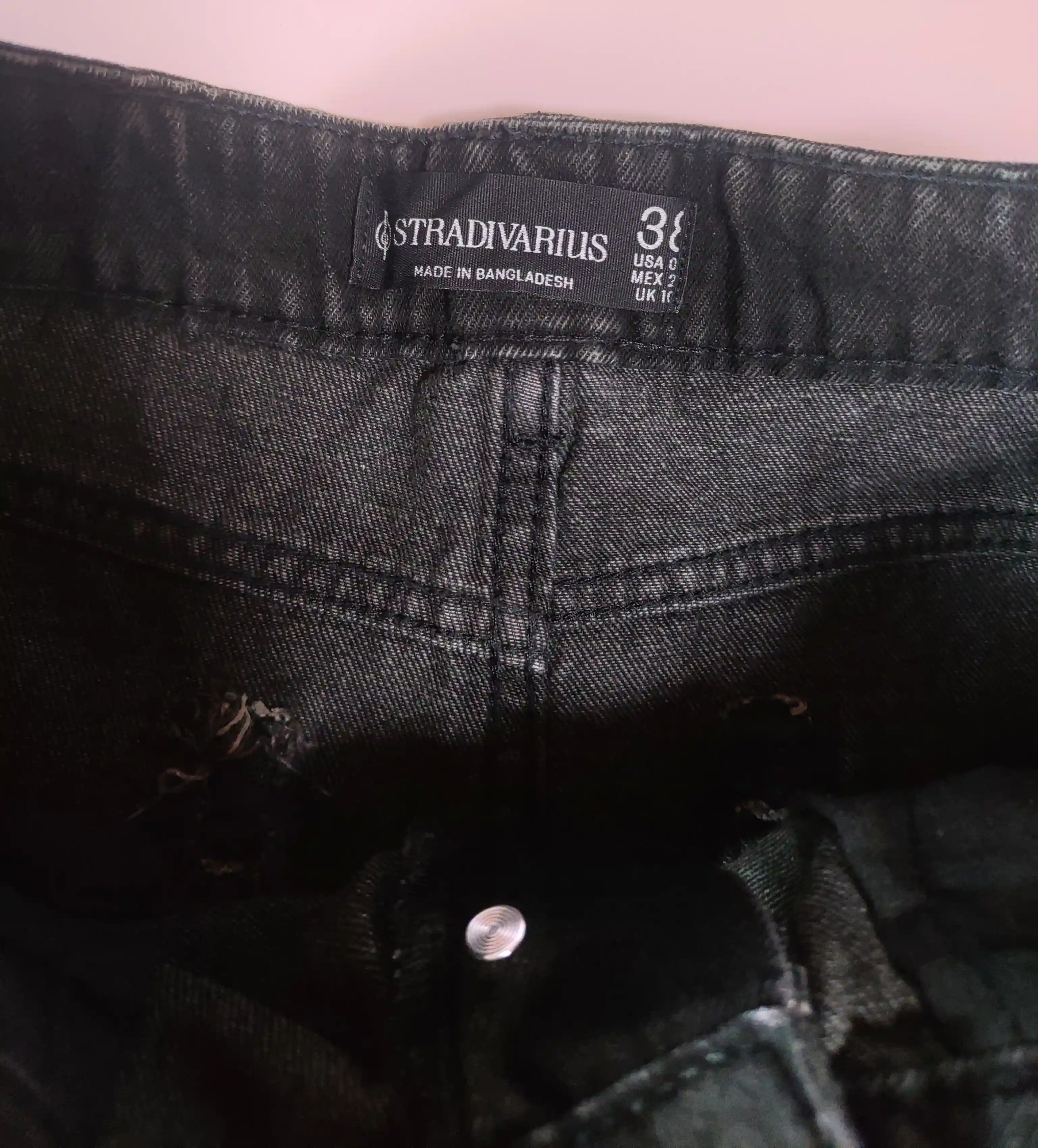 Džínové kraťasy Stradivarius vel. 38 Mom fit černé