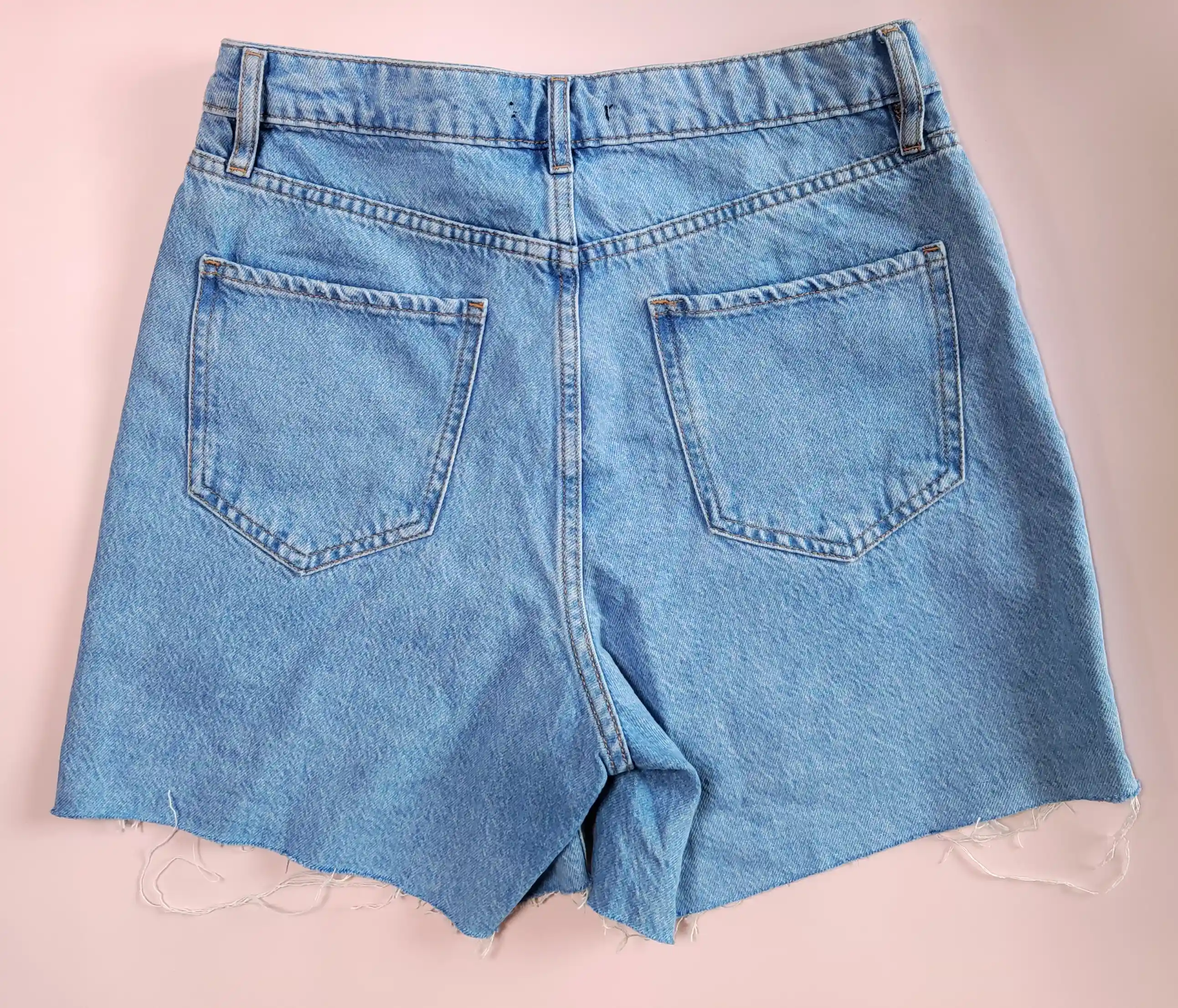 Džínové kraťasy F&F vel. 40 modré s prodřením