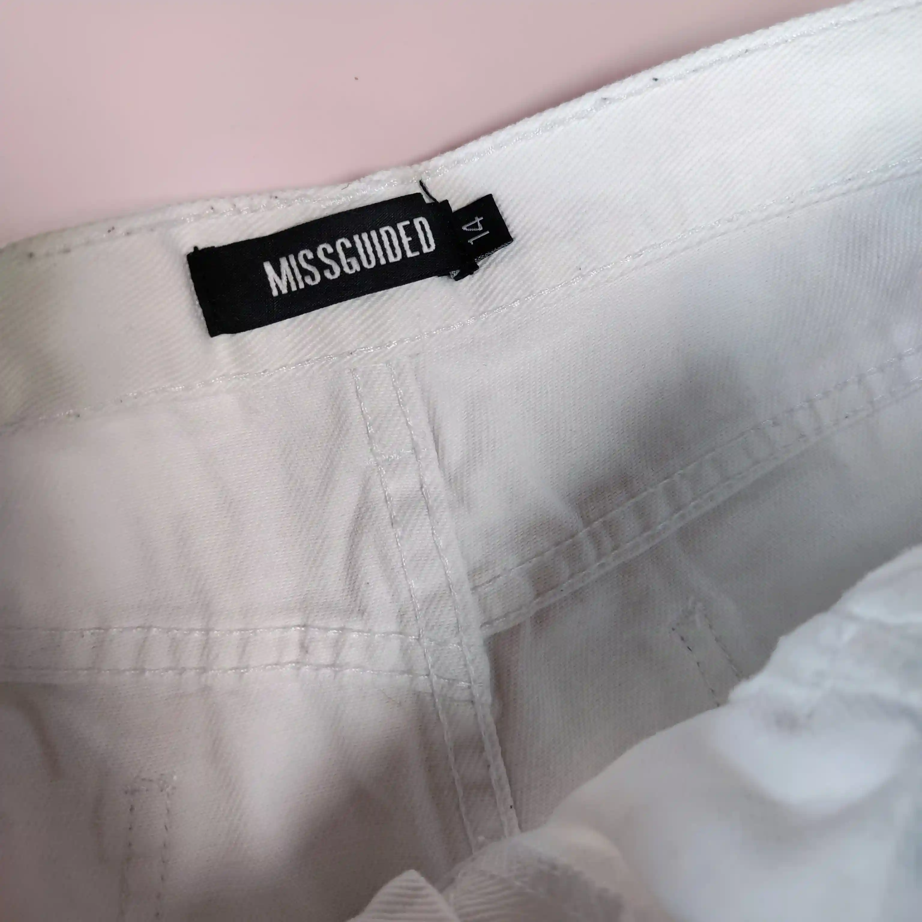 Bílé džínové šortky Missguided vel. 40