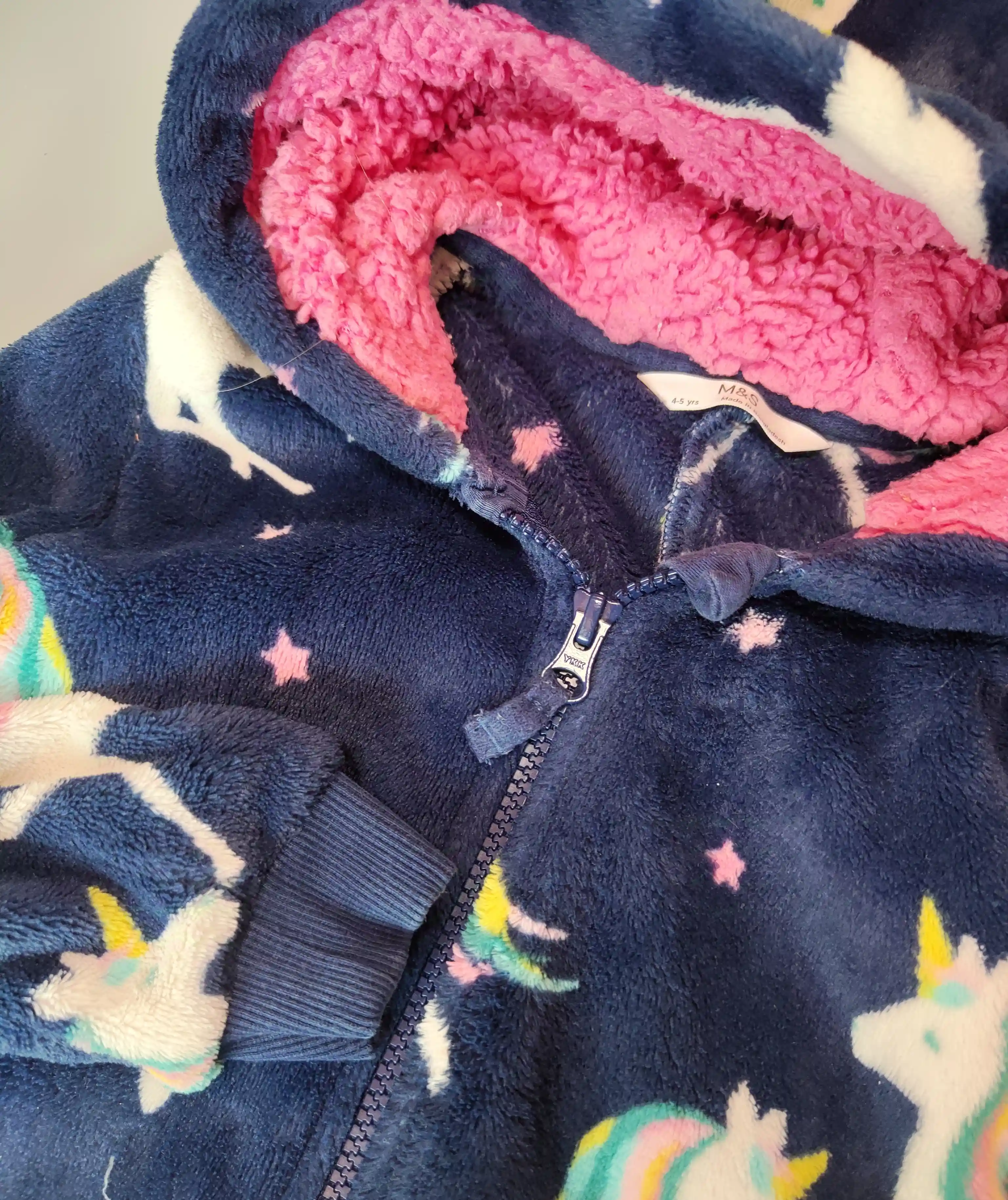 Plyšový overal M&S vel 110 tmavě modrý s jednorožci
