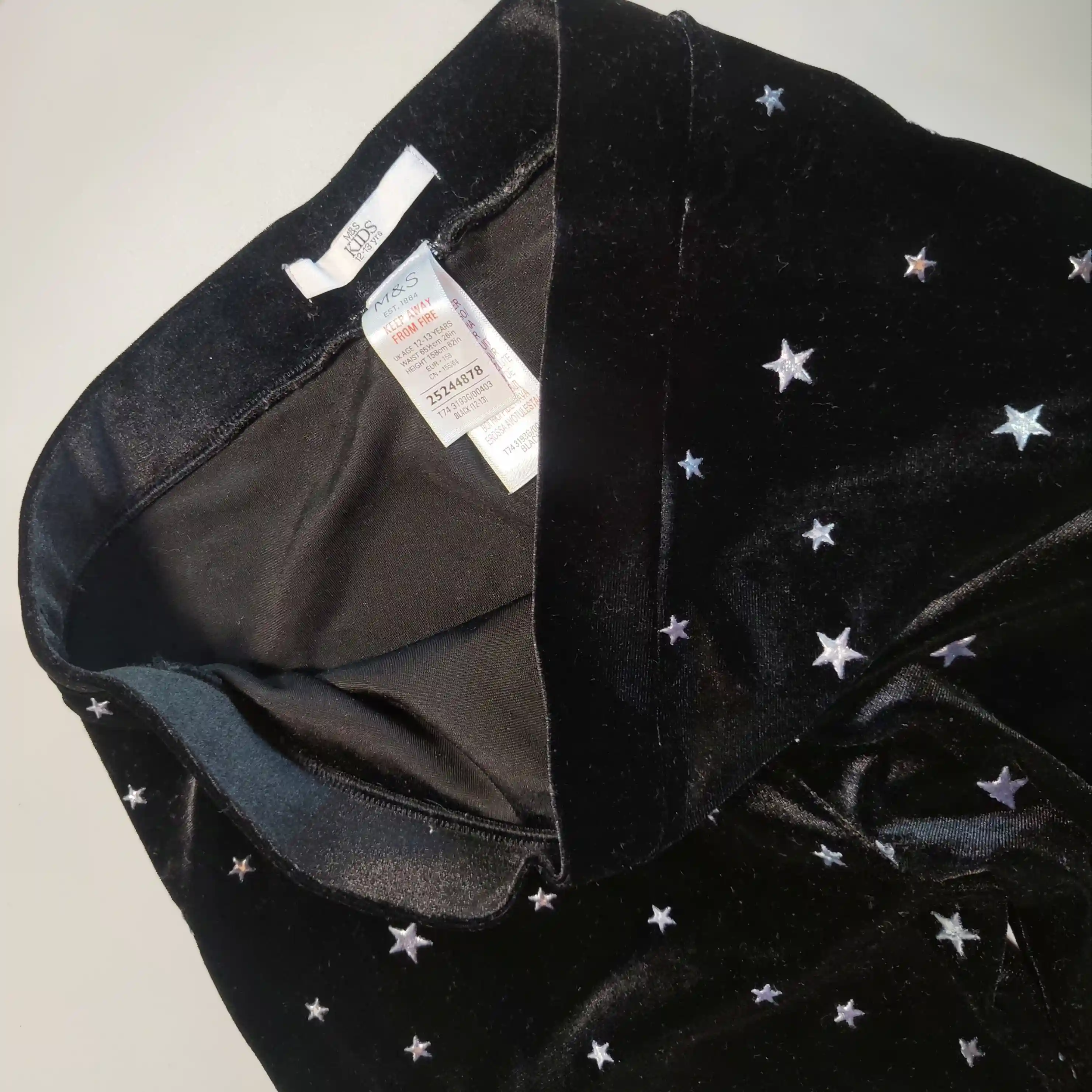 Semišové legíny M&S vel. 158 černé s hvězdičkami