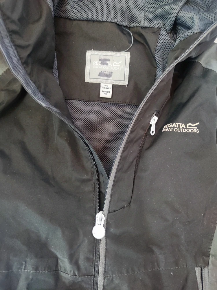 Outdoorová bunda Regatta vel. 128 černá