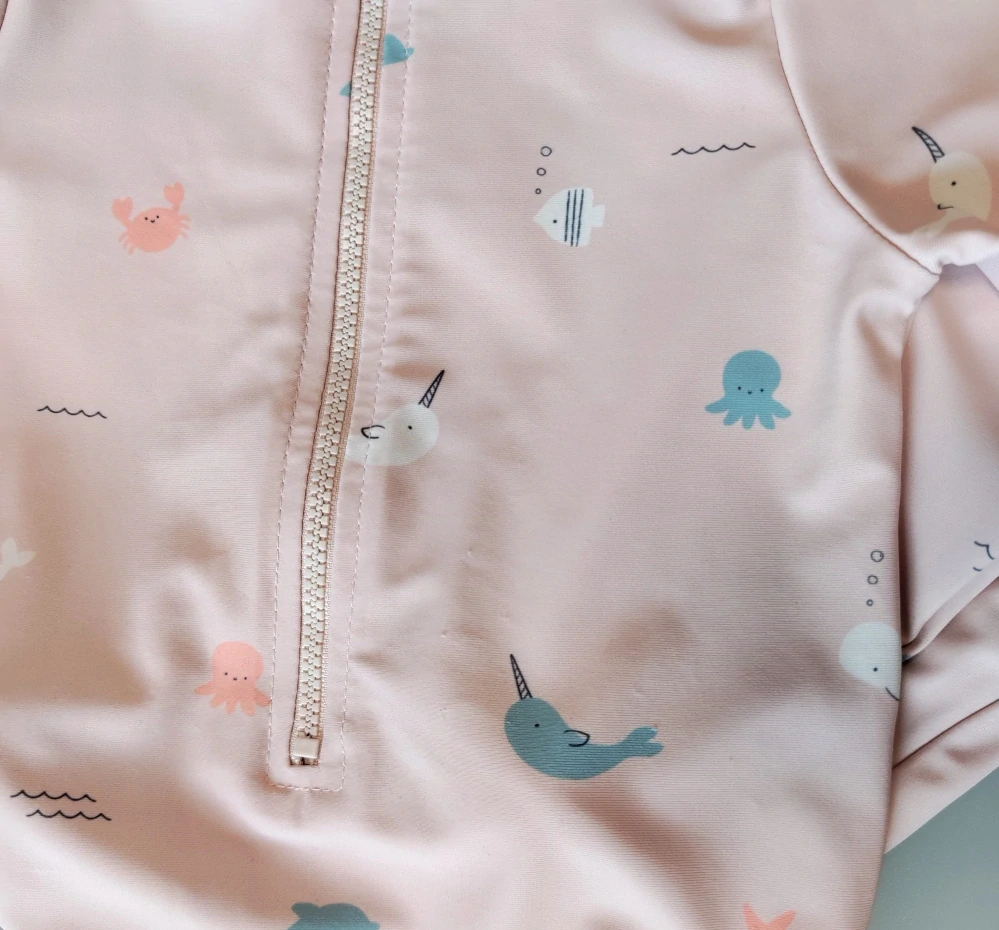 Plavkový overal George vel. 86 světle růžový s obrázky