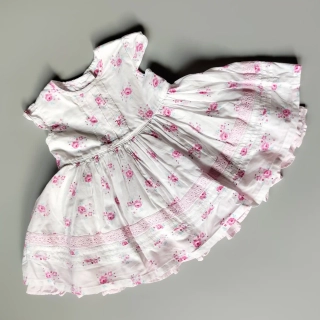 Šaty George vel. 68 bílé s růžičkami