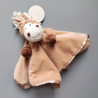 Plyšový usínáček / maňásek s kravičkou Jomanda béžový