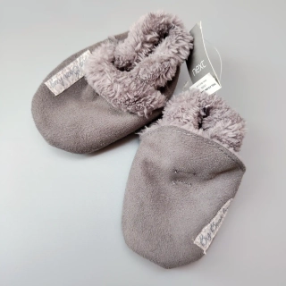 Capáčky Next vel. 62 šedé s plyšovou podšívkou