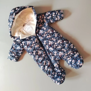 Kombinéza Primark vel. 56 navy květovaná