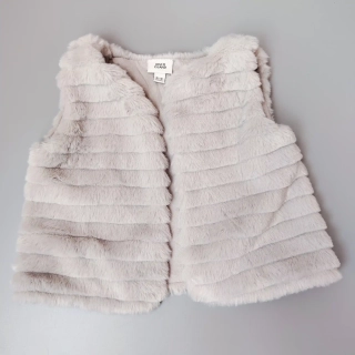 Kožíšková vesta River Island vel. 74 šedá 