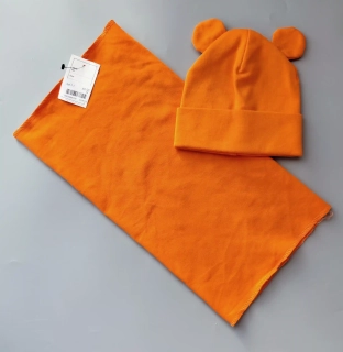 Set čepice a nákrčníku oranžový