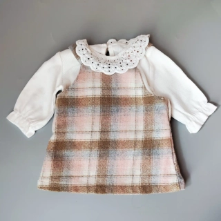 Set vlněných šatů a trička s límečkem vel. 50 