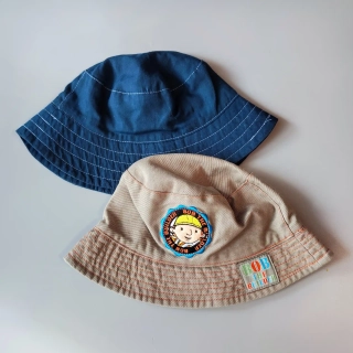 Set dvou letních kloboučků vel. 86 navy a khaki 