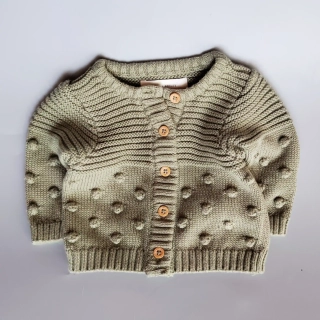 Propínací svetřík Laura Ashley vel. Newborn zelený s bambulkami