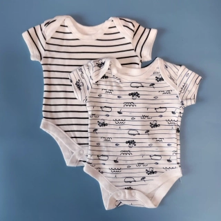 Set dvou body Matalan vel. Newborn krátký rukáv proužky a moře