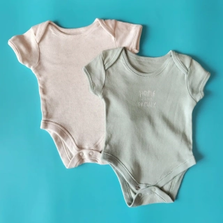 Set dvou body Primark + George vel. 62 béžové a mátové