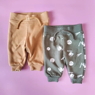 Set dvou tepláků Primark vel. 62 béžové a khaki