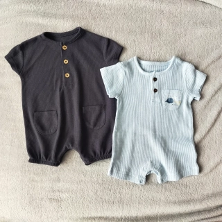 Set dvou letních overalů vel.62