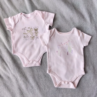 Růžový set body vel. 56-62