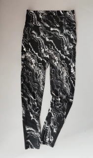 Sportovní legíny F&F vel. 38 černobílé