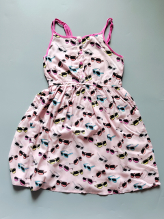 Šaty YD z viskózy vel. 134 růžové se slunečními brýlemi