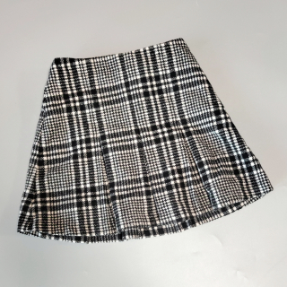 Podzimní sukně s vlnou Next vel. 128 černobílá kostkovaná